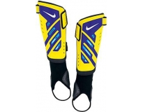 Nike Caneleira Protegga Shield